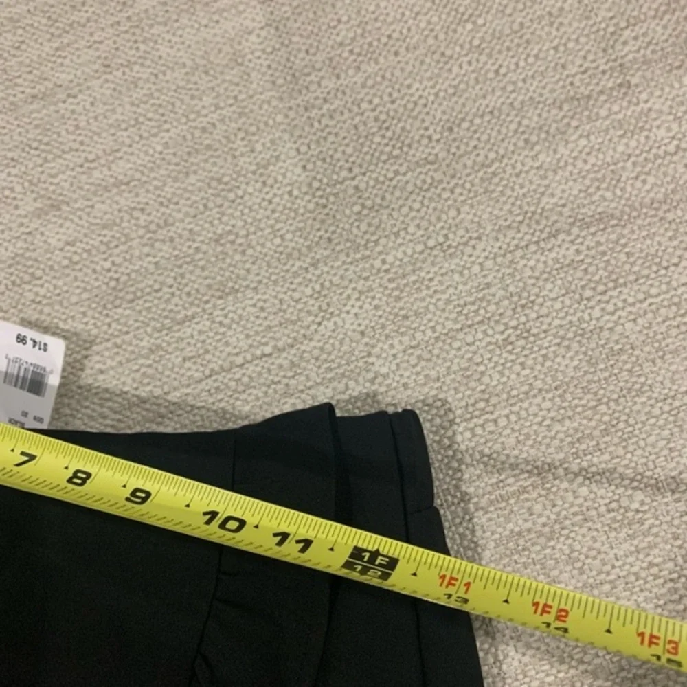 (2 Piece Bundle) crop top‎ and black skort - Picture 6 of 10